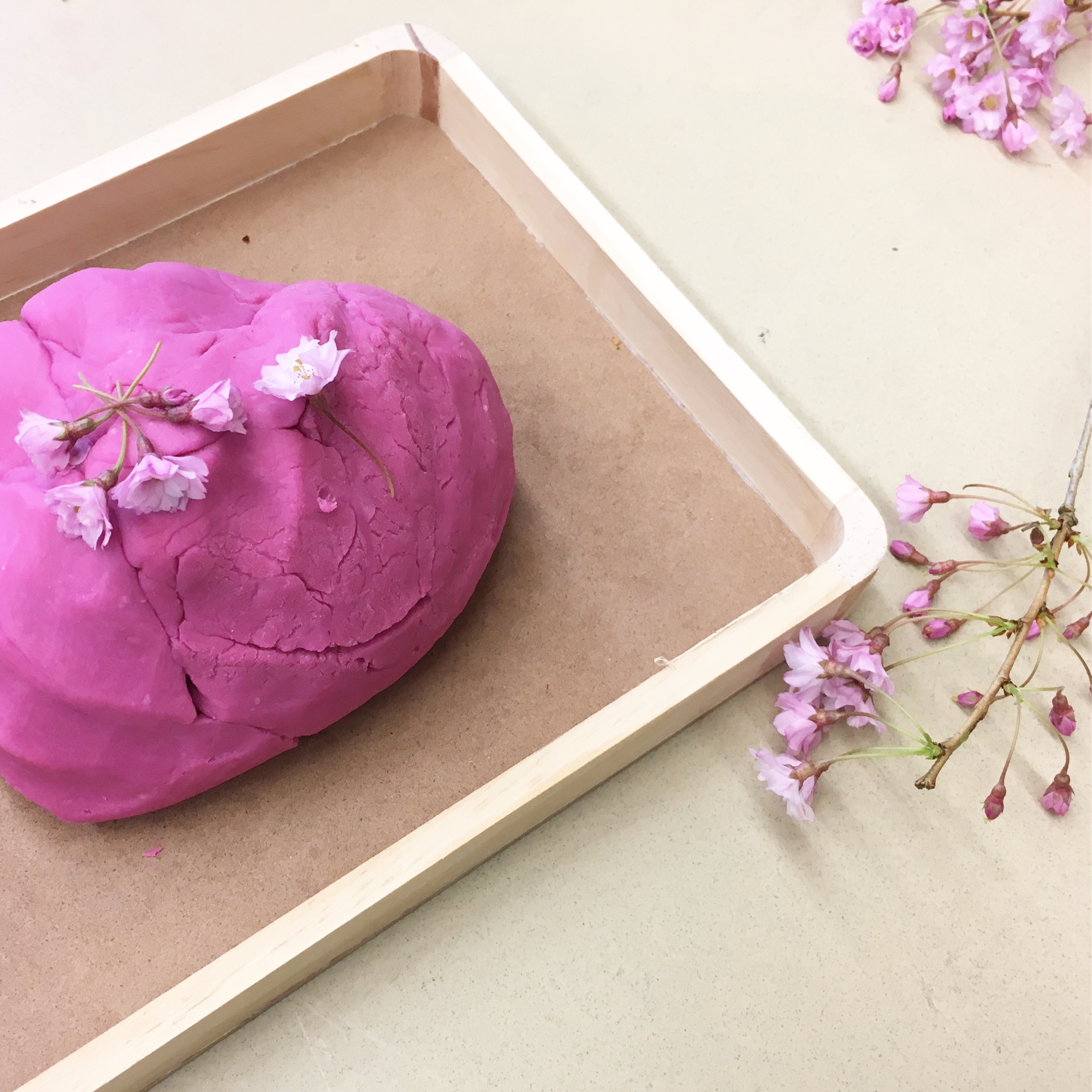 How to Make Play Dough